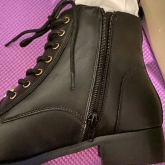 Radley London Shaw Crescent Outside Zip Lace Boot New in Box, size US 5 - Picture 6 of 7